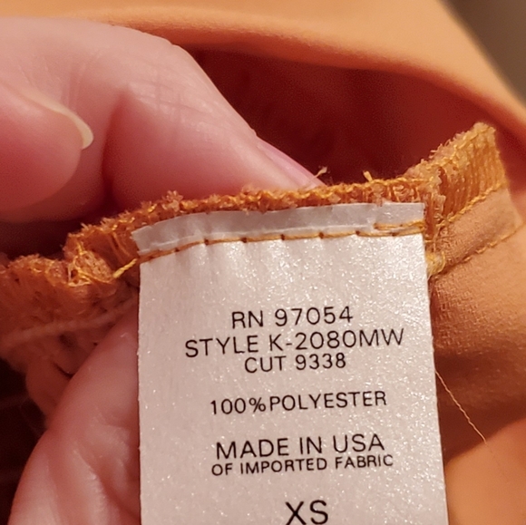 ❗️Sale❗️Krisa Side Tie Top - Picture 7 of 7